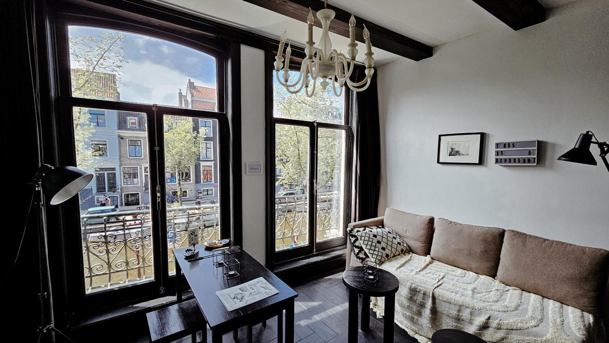 The Black Beauty Private Studio With Canal View From 1799 Amsterdam Eksteriør bilde