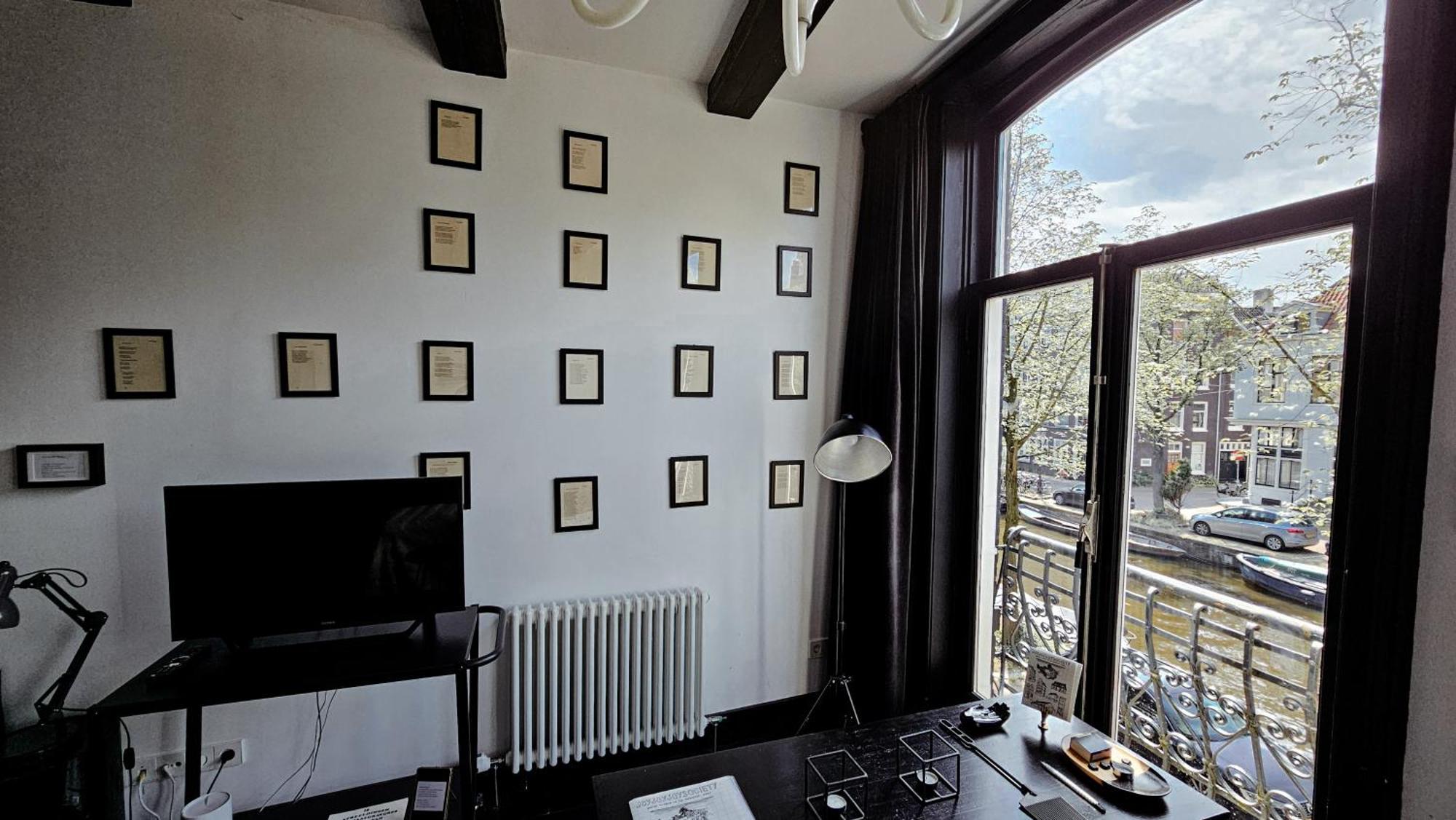 The Black Beauty Private Studio With Canal View From 1799 Amsterdam Eksteriør bilde